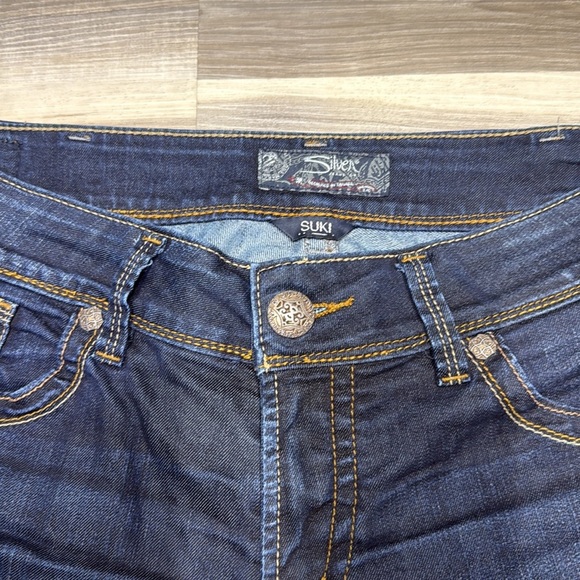 Silver Jeans Women's Deep Indigo Flare Jeans size 32 - Picture 5 of 9